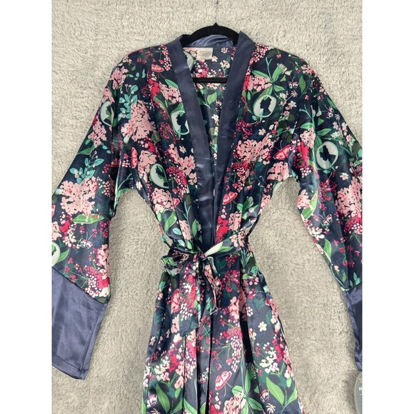 Target Women's Netflix Bridgerton Satin Robe Size XS/S - Picture 8 of 8